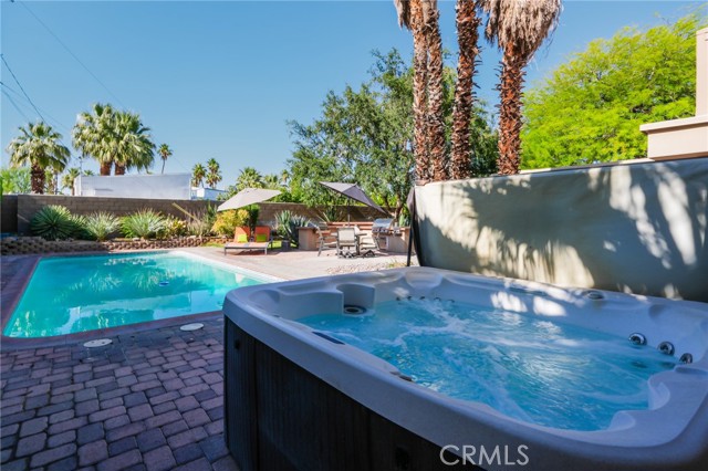 Detail Gallery Image 46 of 69 For 576 E Desert Holly Cir, Palm Springs,  CA 92262 - 3 Beds | 2 Baths