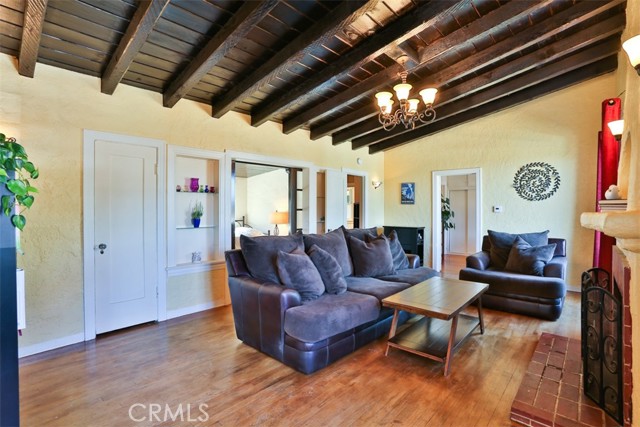 10450 Mountair Avenue photo 3