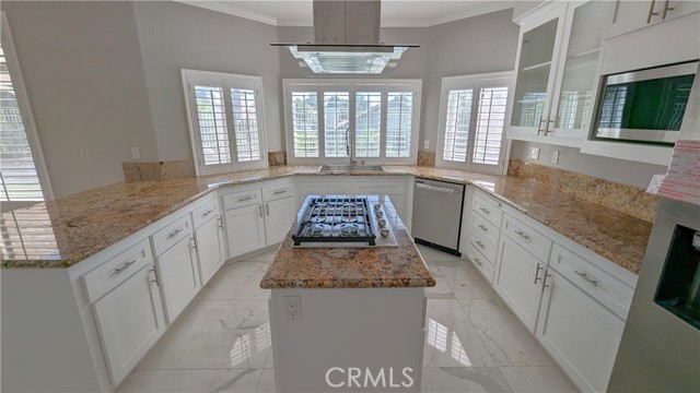 Detail Gallery Image 2 of 27 For 14363 Auburn Ct, Chino Hills,  CA 91709 - 5 Beds | 3 Baths