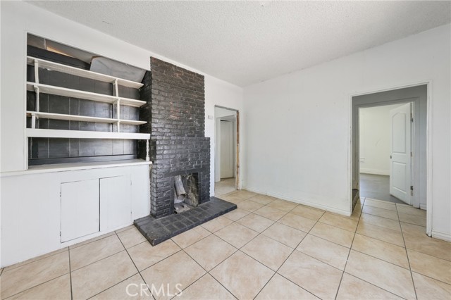 Detail Gallery Image 4 of 48 For 7812 Pearblossom, Littlerock,  CA 93543 - 3 Beds | 1 Baths