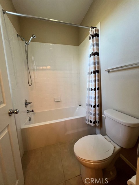 Detail Gallery Image 13 of 29 For 135 Violet Bloom, Irvine,  CA 92618 - 4 Beds | 3 Baths