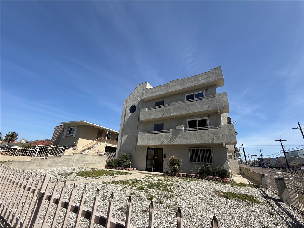 400 N Hobart Boulevard #304