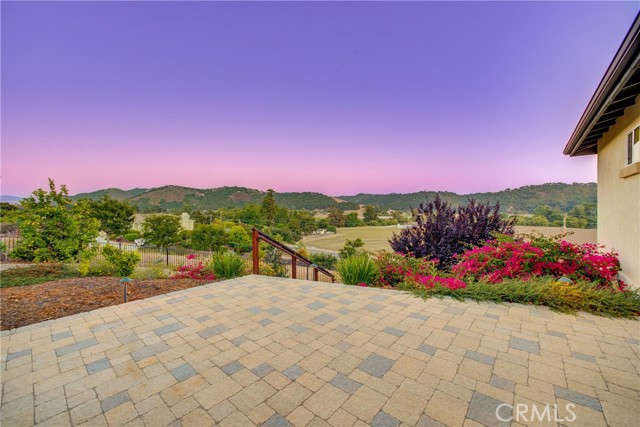 Detail Gallery Image 7 of 55 For 111 Ralph Beck Ln, Arroyo Grande,  CA 93420 - 3 Beds | 3/1 Baths