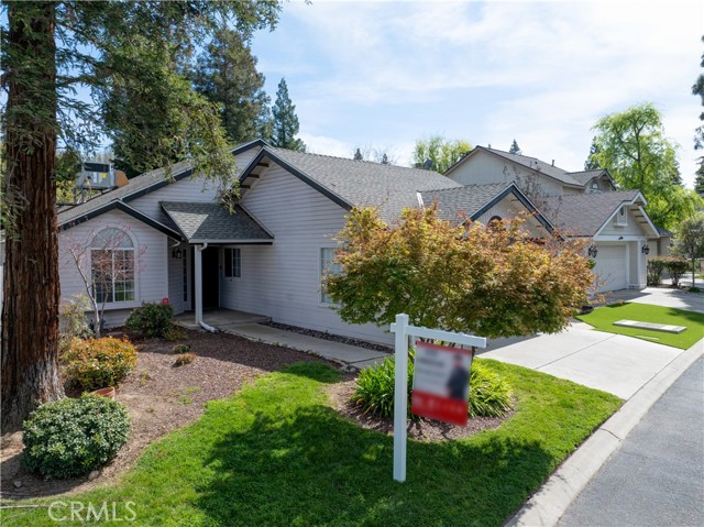 Detail Gallery Image 4 of 57 For 9160 N Woodlawn Dr, Fresno,  CA 93720 - 3 Beds | 2 Baths