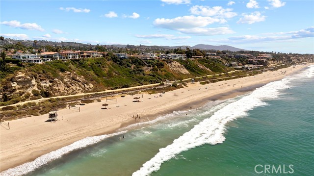 820 Calle Mendoza, San Clemente CA: https://media.crmls.org/medias/e4ca769f-fd7c-4dfb-8cbf-8268fa855426.jpg
