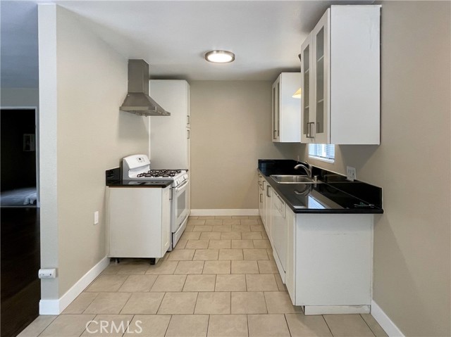 Detail Gallery Image 6 of 23 For 2309 Cedar Ave, Long Beach,  CA 90806 - 1 Beds | 1 Baths