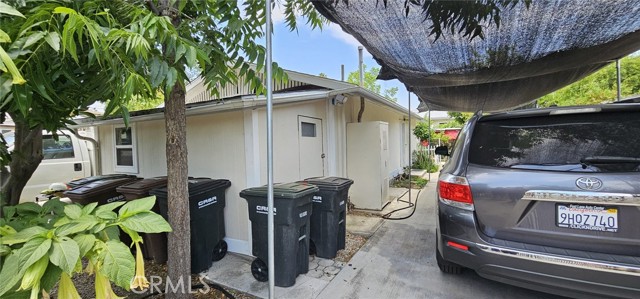 450 W D Street, Colton CA: https://media.crmls.org/medias/e4cbaf28-4b2c-460f-a60b-0a59bf0635a9.jpg