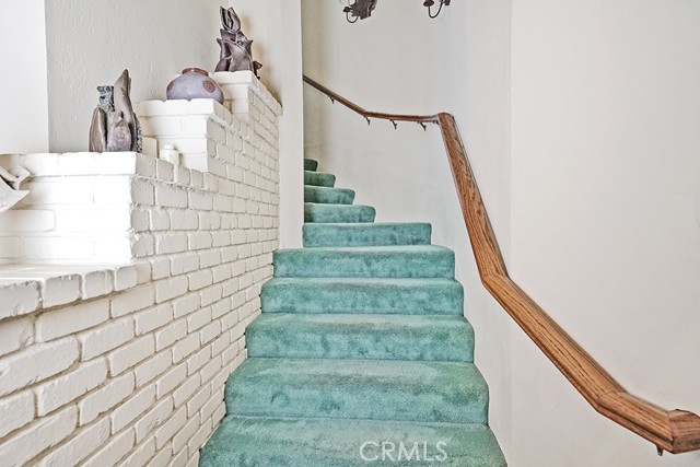 Detail Gallery Image 16 of 60 For 9752 Rangeview Dr, Santa Ana,  CA 92705 - 4 Beds | 3/1 Baths
