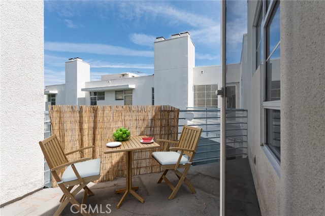 Detail Gallery Image 40 of 48 For 5350 White Oak Ave #413,  Encino,  CA 91316 - 2 Beds | 2 Baths