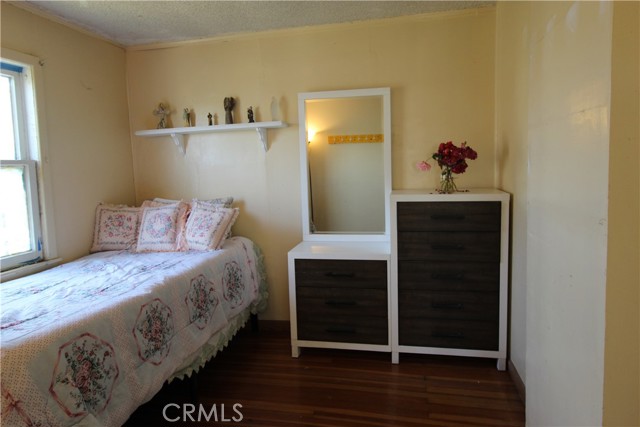 20512 Berendo Avenue, Torrance CA: https://media.crmls.org/medias/e4cc8cfe-4ac6-4bcd-bb12-422753d0f621.jpg