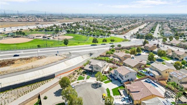 Detail Gallery Image 46 of 55 For 4882 Hawk Ridge Ave, Fontana,  CA 92336 - 4 Beds | 3/1 Baths