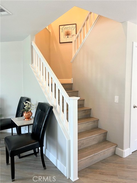 Detail Gallery Image 13 of 31 For 30566 Beryl Pl, Castaic,  CA 91384 - 5 Beds | 2/1 Baths