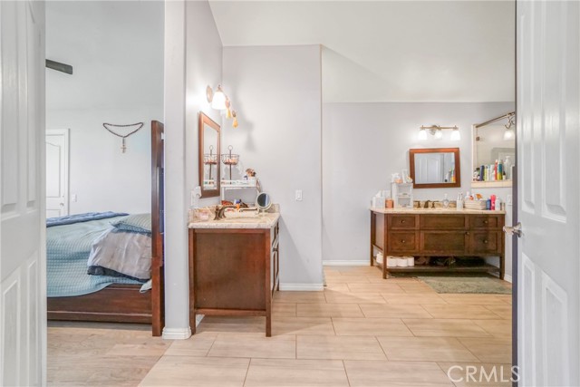 Image 15 of 28 For 5871 Argyle Way