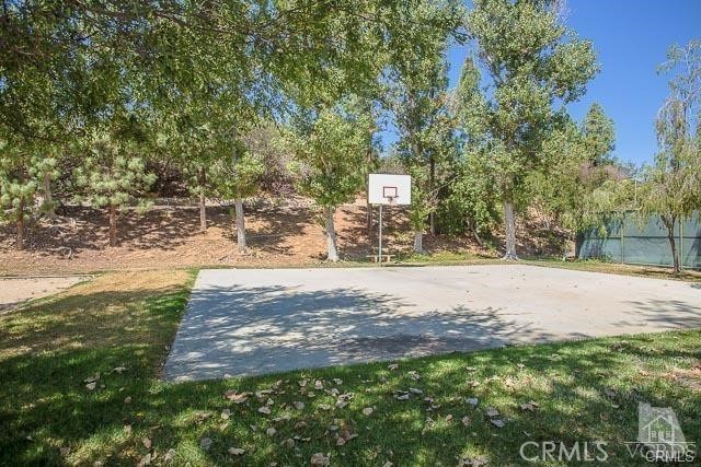 5805 Oak Bend Lane, Oak Park CA: https://media.crmls.org/medias/e4d161b2-0c49-49af-88fb-e10d48f662bc.jpg