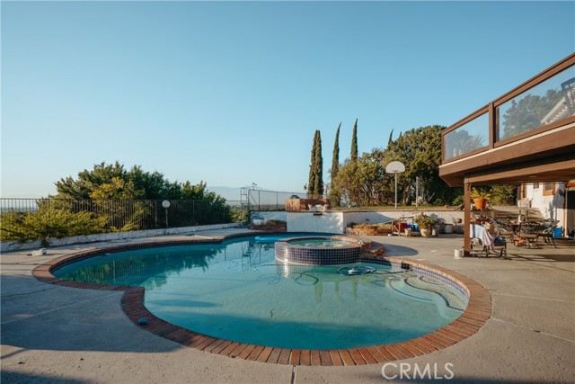 5266 Bluff Street, Norco CA: https://media.crmls.org/medias/e4d19103-ce73-4e61-ae3d-c21375414d8a.jpg