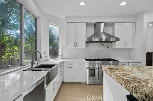 Detail Gallery Image 15 of 69 For 922 Armata Dr, Corona,  CA 92881 - 5 Beds | 4/1 Baths