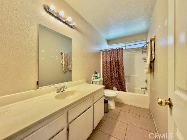 40912 168th E, Lancaster CA: https://media.crmls.org/medias/e4d44af1-5104-4cd4-b5a4-fd12fa554f44.jpg