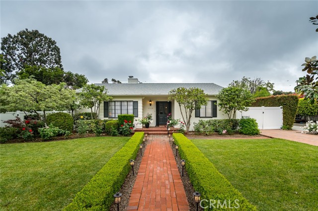 Detail Gallery Image 2 of 34 For 3554 Yorkshire Rd, Pasadena,  CA 91107 - 2 Beds | 2 Baths