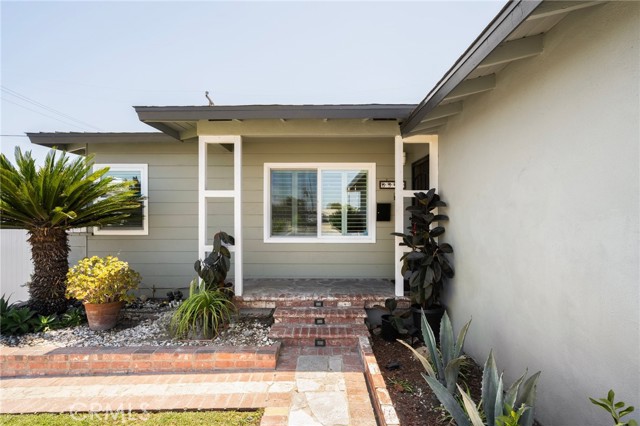 Detail Gallery Image 2 of 37 For 6344 South St, Lakewood,  CA 90713 - 3 Beds | 2 Baths