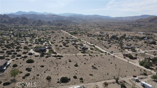 Detail Gallery Image 9 of 12 For 5525 Minna Gombell Ln, Pioneertown,  CA 92268 - – Beds | – Baths