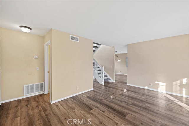 Detail Gallery Image 8 of 40 For 30340 Channel Way Dr, Canyon Lake,  CA 92587 - 3 Beds | 2/1 Baths