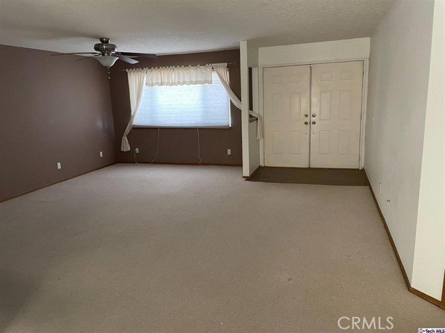 Detail Gallery Image 4 of 19 For 15085 Flathead Rw, Apple Valley,  CA 92307 - 3 Beds | 2 Baths