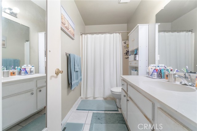 Detail Gallery Image 12 of 16 For 5950 Imperial Hwy Unit 35, South Gate,  CA 90280 - 3 Beds | 3 Baths