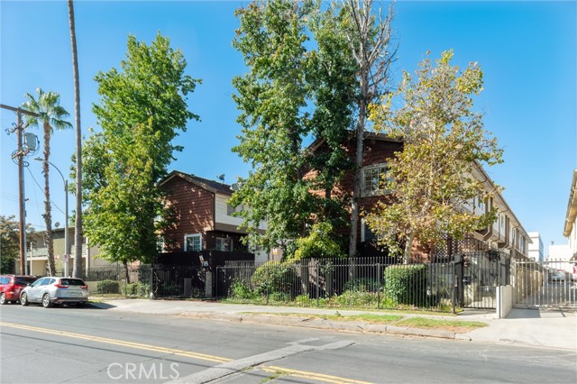 7115 Etiwanda Avenue, 1 photo 2
