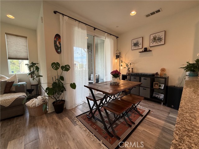 2709 Daybreak Lane, Pomona CA: https://media.crmls.org/medias/e4d7ed0c-d564-4249-aaa2-b509389dab29.jpg