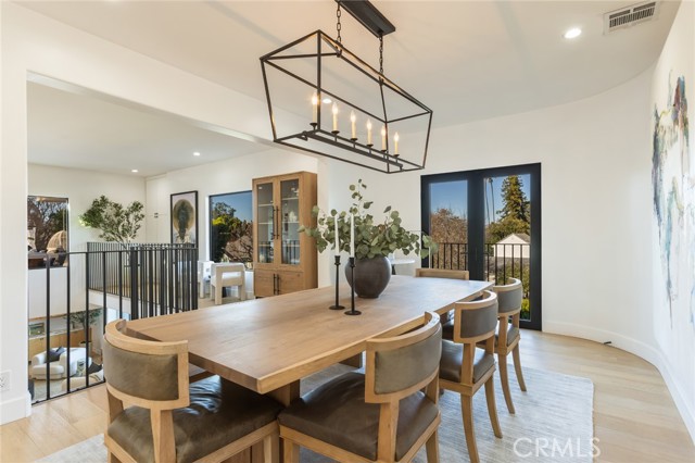 13714 Valley Vista, Sherman Oaks CA: https://media.crmls.org/medias/e4d82b09-5d7d-4ae5-b53b-2c3944b0d036.jpg