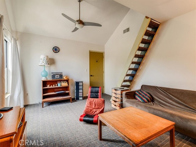 1750 La Luna Court, San Luis Obispo CA: https://media.crmls.org/medias/e4d894ce-4a56-4fb0-936d-392bd5228ad7.jpg
