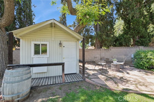 23509 Community Street, West Hills CA: https://media.crmls.org/medias/e4d8c7e8-6a9a-46f7-8949-ed496abbec15.jpg