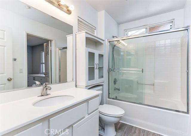 21 Centerstone Circle, Buena Park CA: https://media.crmls.org/medias/e4d8ffb3-9c84-48fd-b332-64287bab4d56.jpg