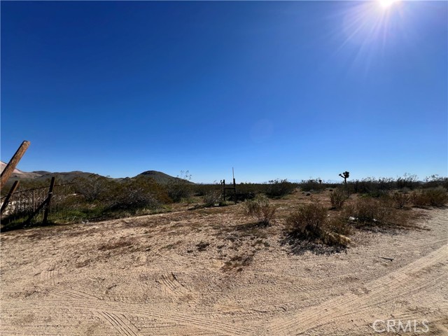 Detail Gallery Image 4 of 16 For 10376 55th St, Mojave,  CA 93501 - – Beds | – Baths