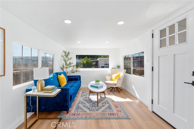 Front Image Thumbnail for CRIG26038394