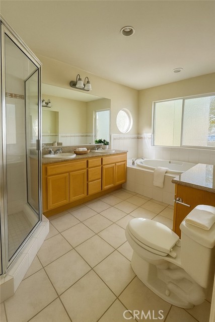 Detail Gallery Image 9 of 9 For 17755 Merridy, Northridge,  CA 91325 - 3 Beds | 3 Baths