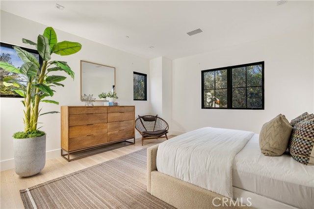 Detail Gallery Image 29 of 41 For 24341 Rolling View Rd, Hidden Hills,  CA 91302 - 7 Beds | 9/2 Baths