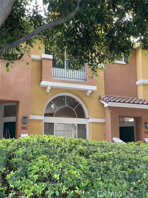 402 Marinella Aisle, Irvine CA: https://media.crmls.org/medias/e4da506e-55f5-47b0-a4c0-31ab3de166d2.jpg
