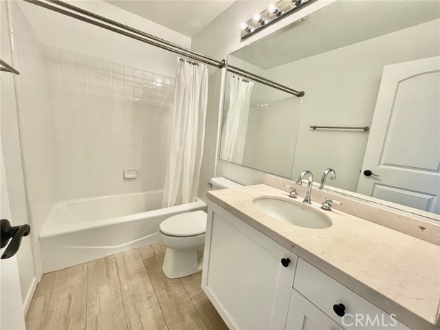 37 Bretagne, Newport Coast CA: https://media.crmls.org/medias/e4dac075-89ac-4af8-a4bb-1ce31bb75846.jpg