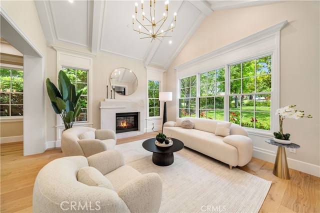 608 Arbolada Drive, Arcadia CA: https://media.crmls.org/medias/e4dc9b07-5e91-434a-899f-d80bf3825ce5.jpg