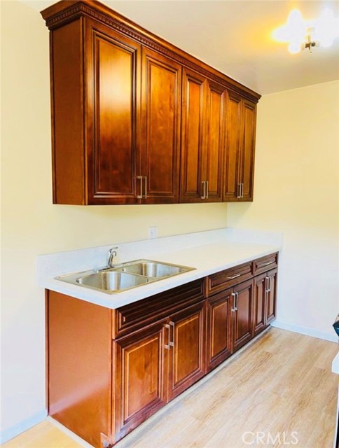 Detail Gallery Image 2 of 11 For 3232 Estara #4,  Los Angeles,  CA 90065 - 1 Beds | 1 Baths