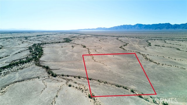 0 9th Avenue, Blythe CA: https://media.crmls.org/medias/e4dd0fbf-2e6f-46be-a142-2c2b2909093b.jpg