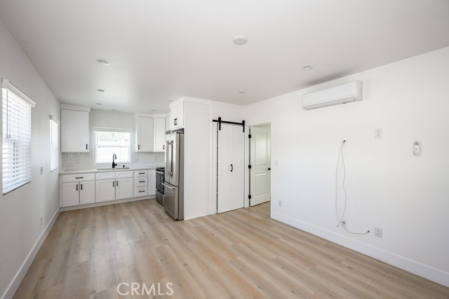 25252 Atwood Boulevard, Newhall CA: https://media.crmls.org/medias/e4dd869c-75dc-4633-a5dc-a25b55197184.jpg