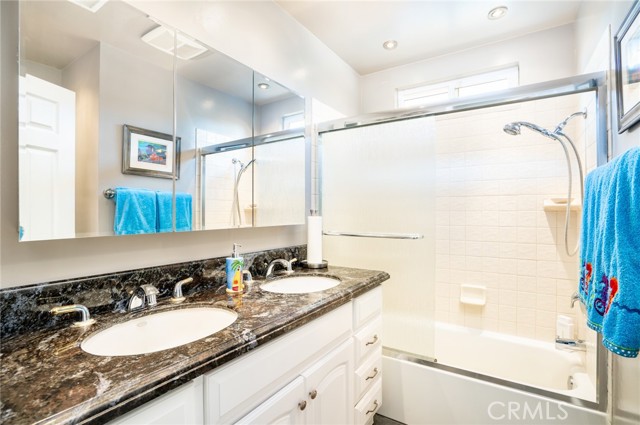 Detail Gallery Image 13 of 31 For 17791 Oak Street, Fountain Valley,  CA 92708 - 4 Beds | 2 Baths