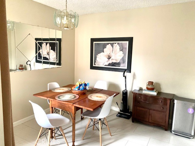 18307 Burbank Boulevard, 82 photo 4