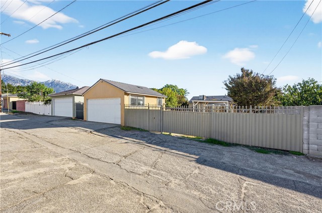 Detail Gallery Image 29 of 43 For 645 N 8th Ave, Upland,  CA 91786 - 3 Beds | 1 Baths