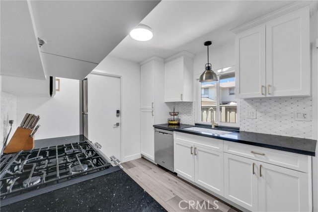 14142 Via Posada, Tustin CA: https://media.crmls.org/medias/e4dff740-2414-4015-84bc-46c9ed9e9af1.jpg