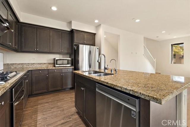 Detail Gallery Image 16 of 38 For 12247 Cielo Dr, Rancho Cucamonga,  CA 91739 - 3 Beds | 3 Baths