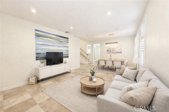 Detail Gallery Image 2 of 48 For 644 Milford, Los Angeles,  CA 90042 - 4 Beds | 3/1 Baths