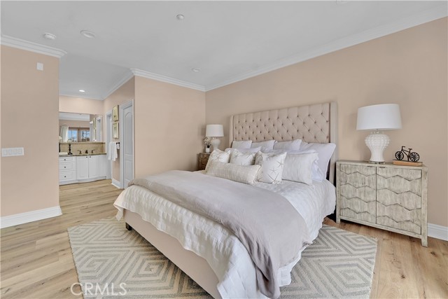 Photo #14: OC23138856 Listing 